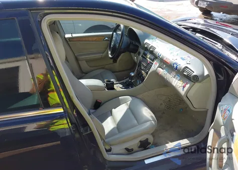 2007 Mercedes-Benz C 230 Sport from USA, damaged, VIN WDBRF52H77F917433